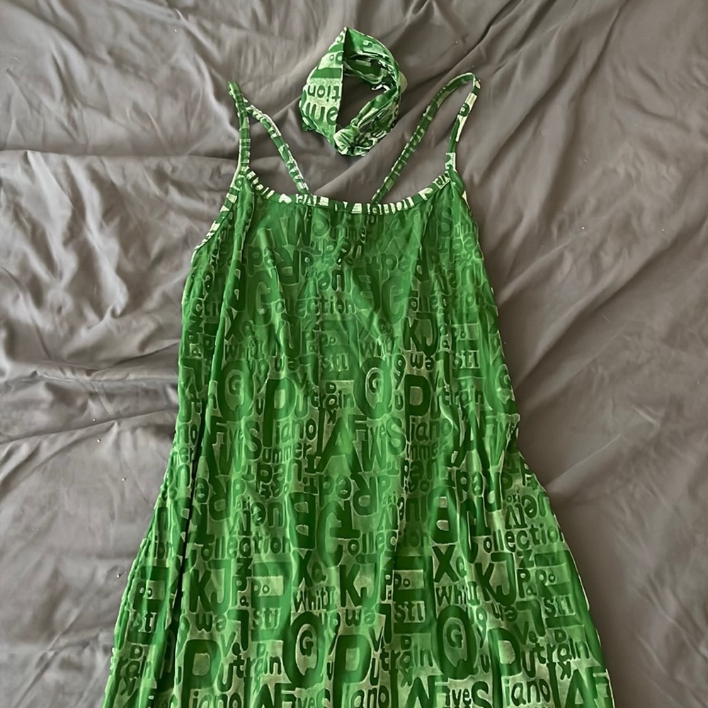 Grass Wordy Strappy Maxi Dress with neck scarf
1X